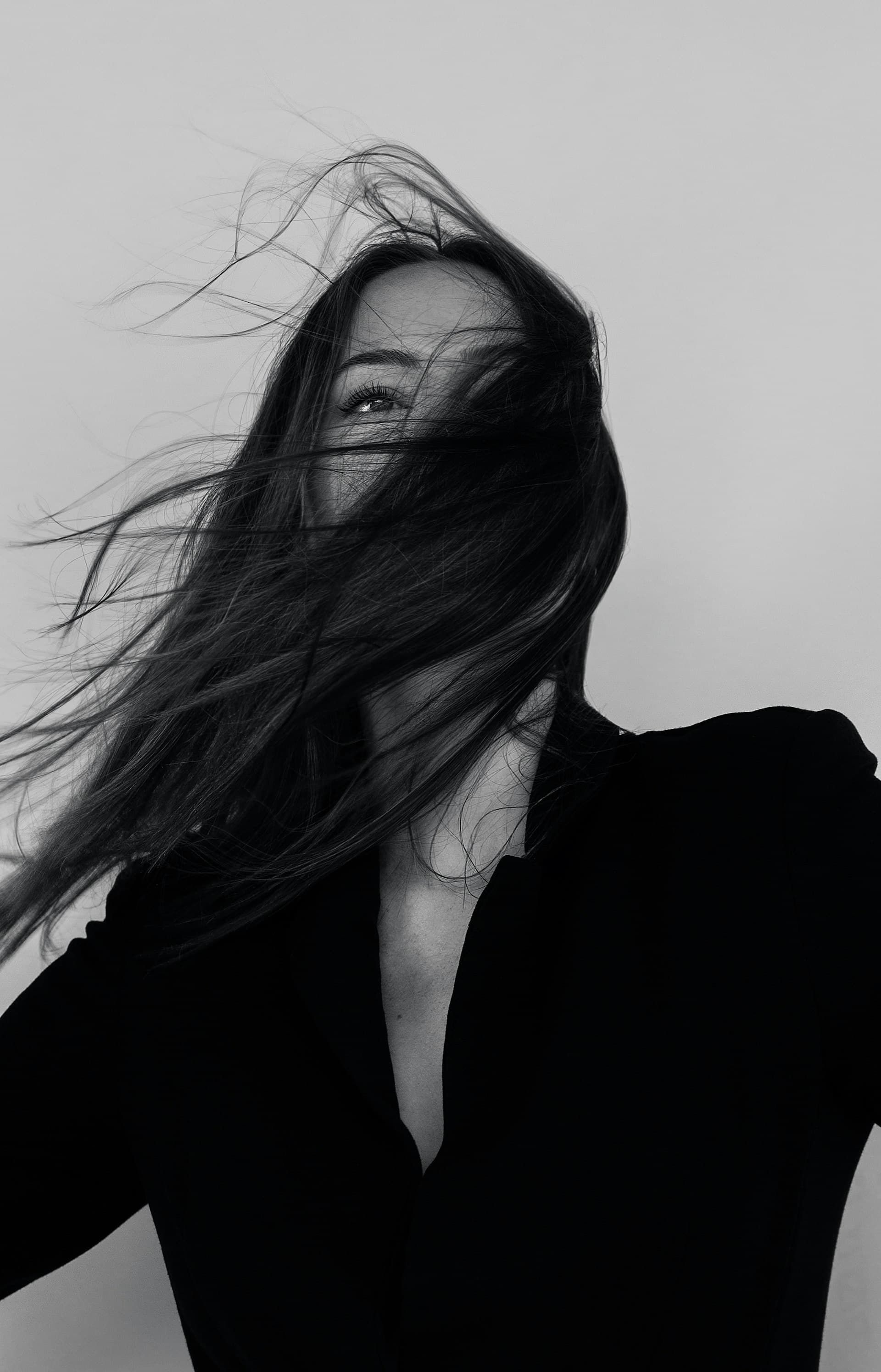 Black-and-white fashion photoshoot - editorial portrait in a black jacket, Emma Studio