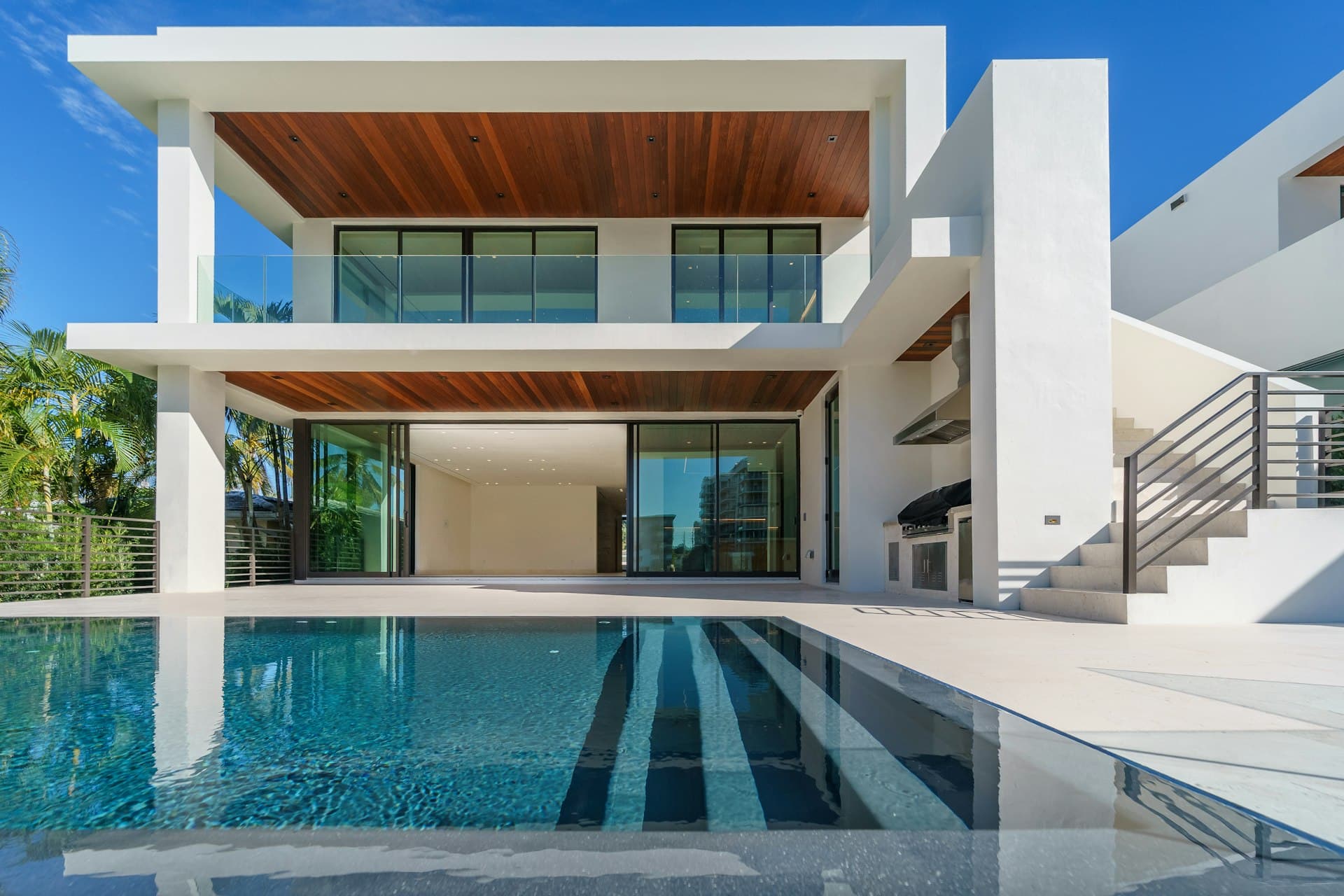 Real estate photographer in Tbilisi - house exterior in daylight