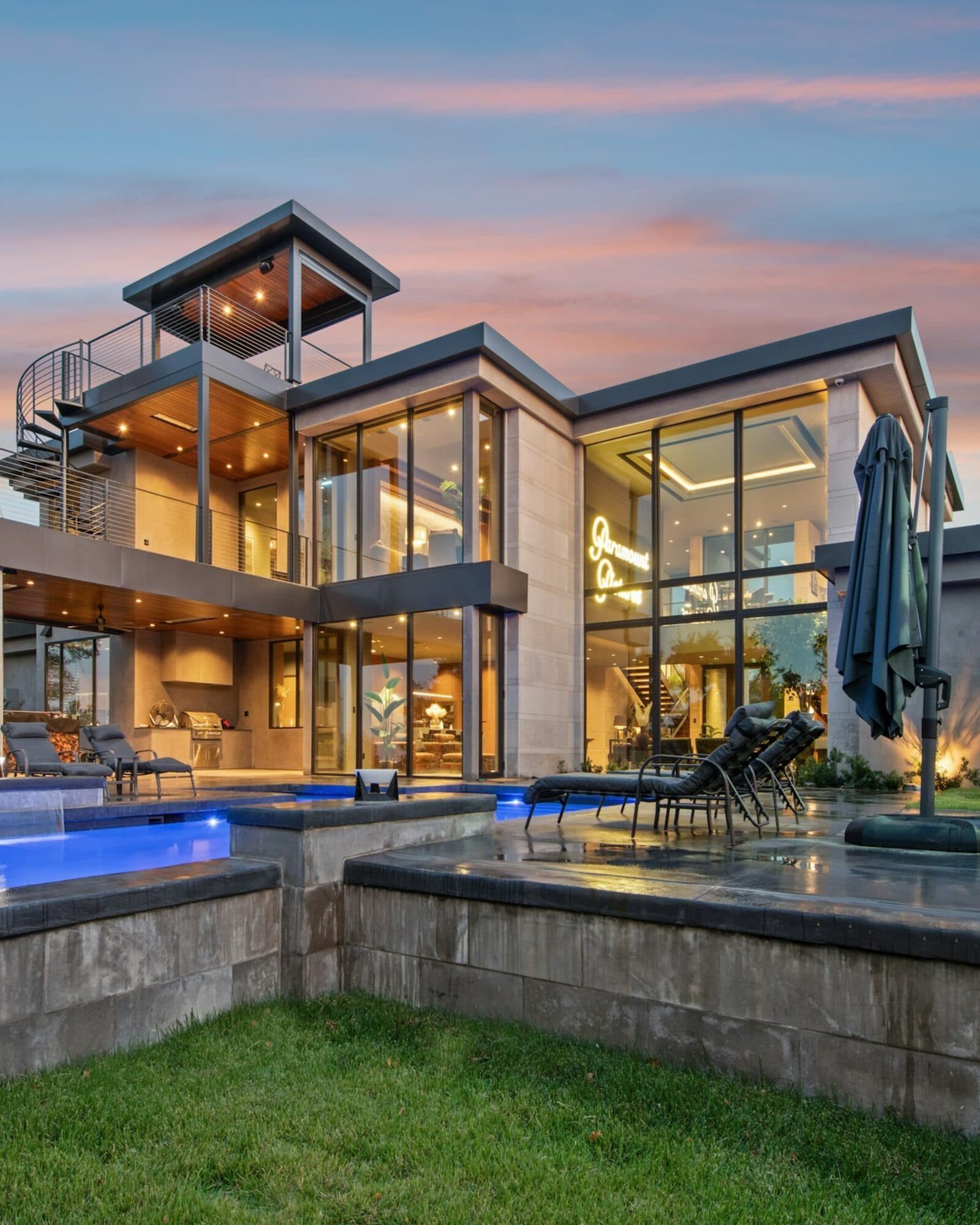 Real estate photography by Emma Studio - modern house exterior at dusk