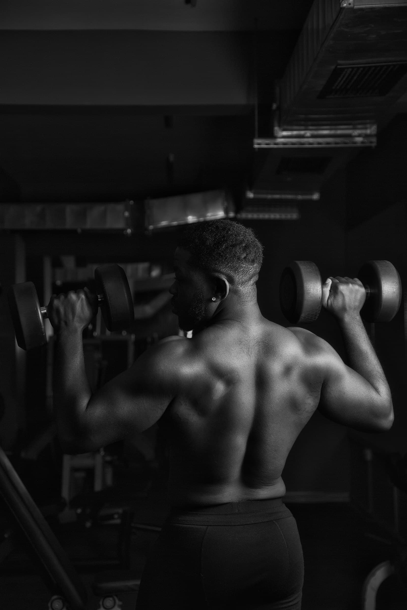 Black and white training frame - fitness photography in the studio