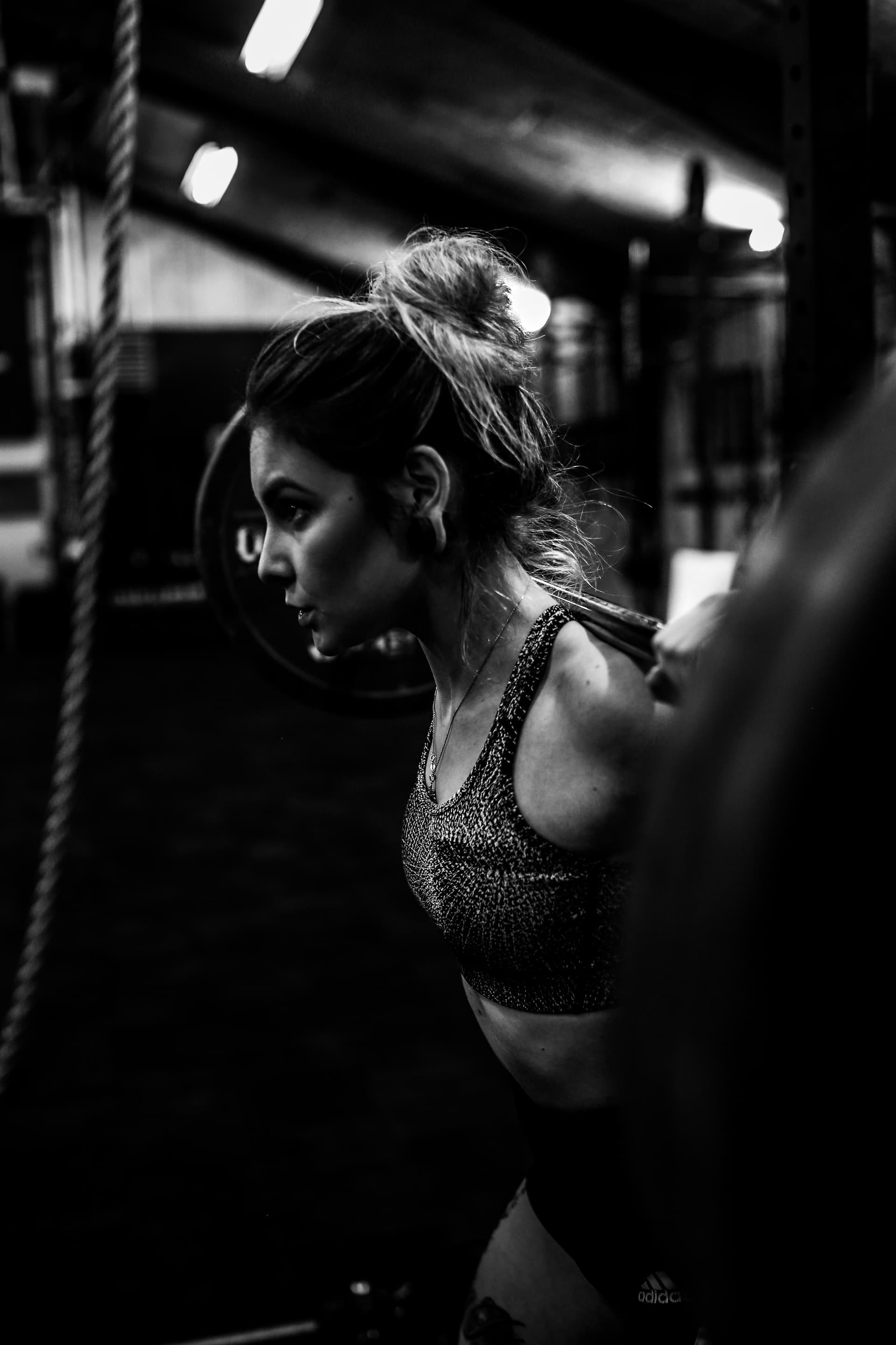 Fitness photography in Tbilisi - athletic portrait in studio light, Emma Studio